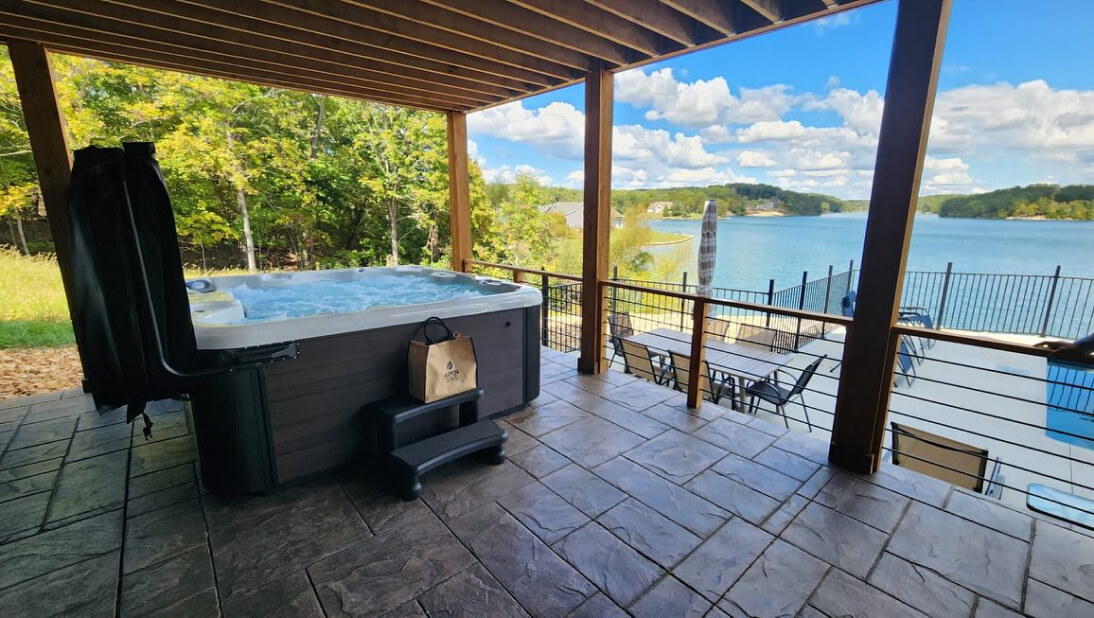 Jacuzzi near me