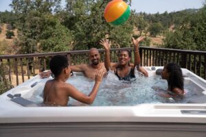 Central Iowa Hot Tubs: How to Choose the Right Spa (Local Buyer’s Guide)