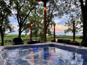 Iowa Hot Tubs: Best Spas, Dealers & Buying Guide (2026)